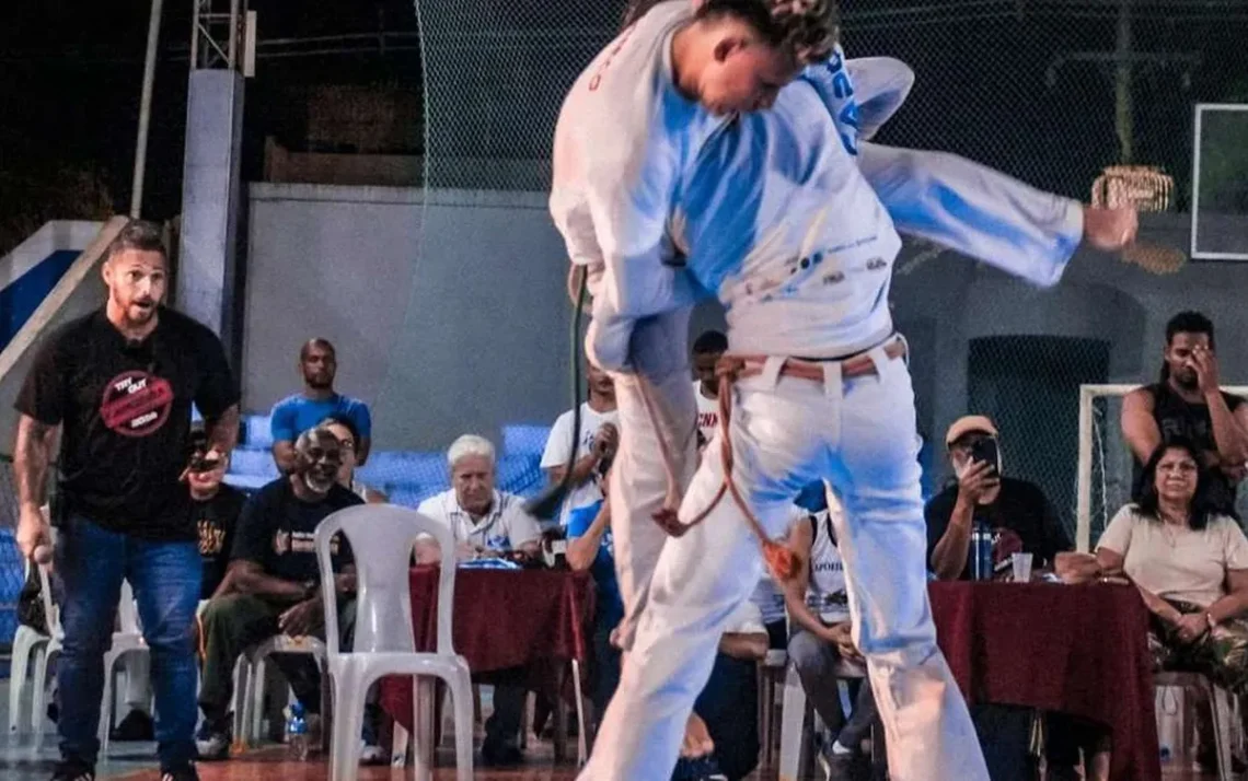 dança-luta, dança, maracatu;