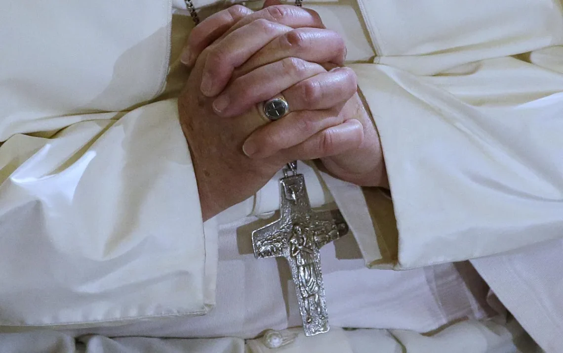 Pontífice, Sumo Pontífice, Chefe da Igreja Católica;