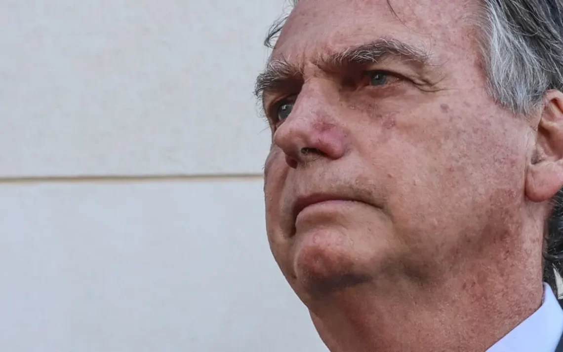 detenção, encarceramento, aprisionamento;