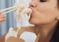 alimentação emocional, fome emocional, comer por emoção;