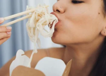 alimentação emocional, fome emocional, comer por emoção;