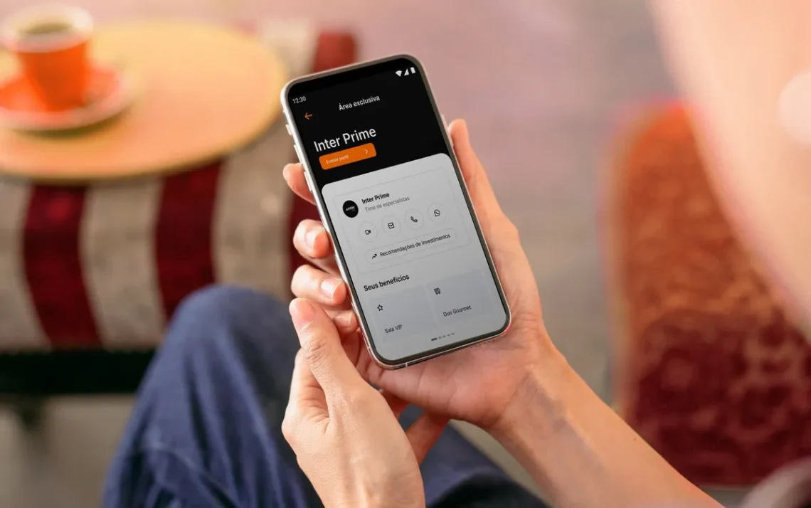 instituição financeira, banco digital, empresa bancária';