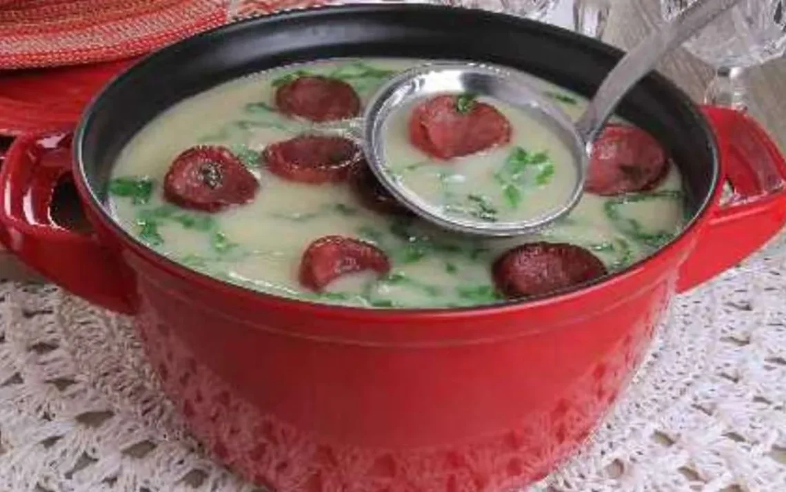 sopa, prato quente, refeição;