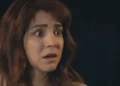 cantora, artista, funcionária;