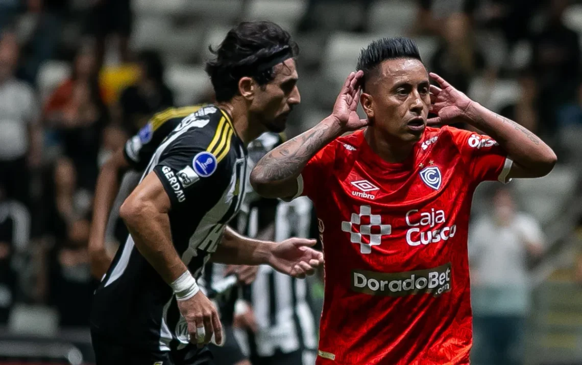 time mineiro, clube peruano, Galo';