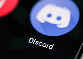plataforma de mensagens, rede social, aplicativo de comunicação;