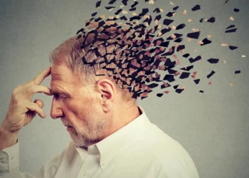 demência, doença degenerativa, enfermidade cerebral, perda de memória, doença neurodegenerativa;