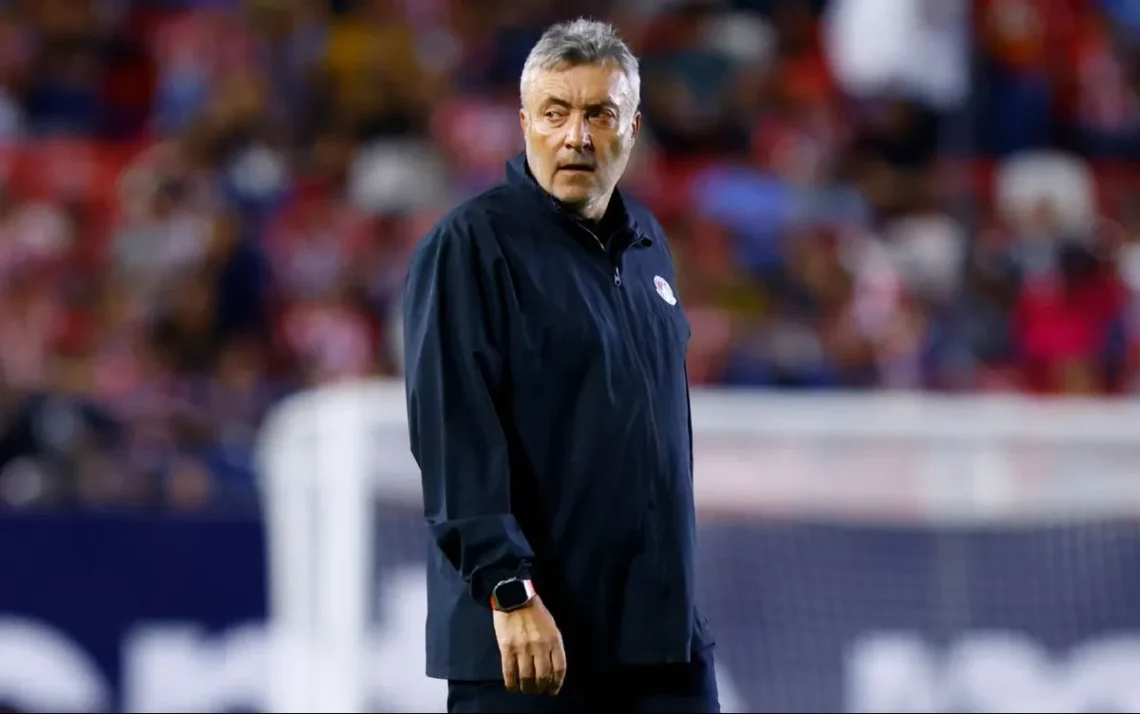técnico, comandante, dirigente;