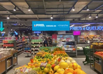 comércio, lojas, supermercados, retail;
