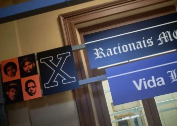Mostra, Apresentação, Exibição';
