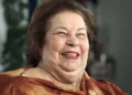 cantora, artista, personalidade;