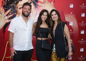 apresentadora, personalidade, celebridade';