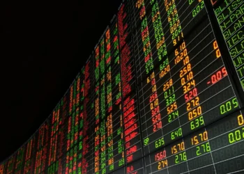 economia, negócios, finanças;