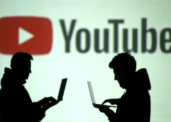 falhas, problemas, erros, travamentos, interrupções;