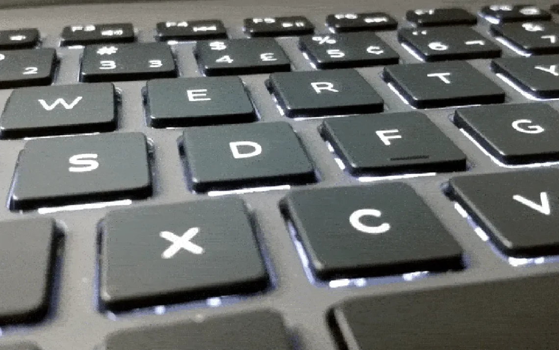 datilografia, digitação rápida, digitação precisa';