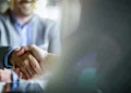 investidores, investimentos, financiamento;