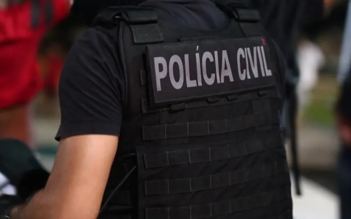 agentes, escrivães, delegados, peritos';