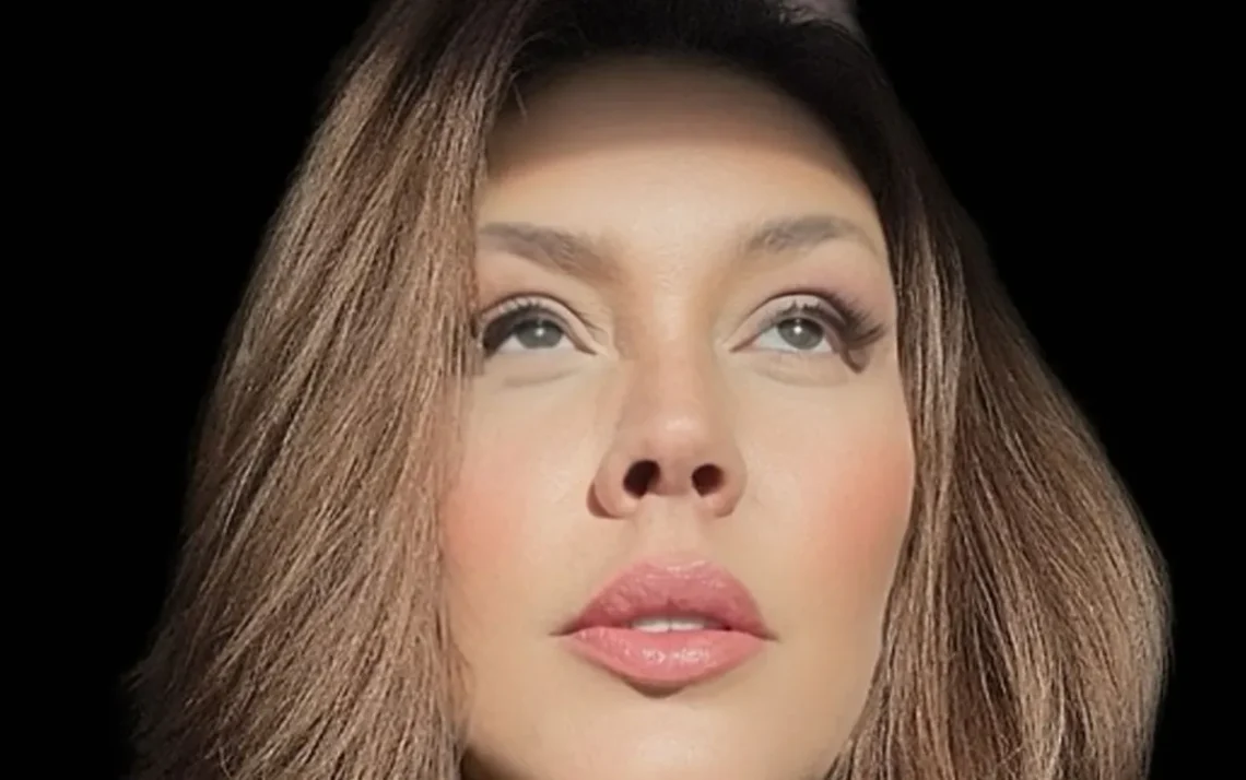 artista, apresentadora, cantora;