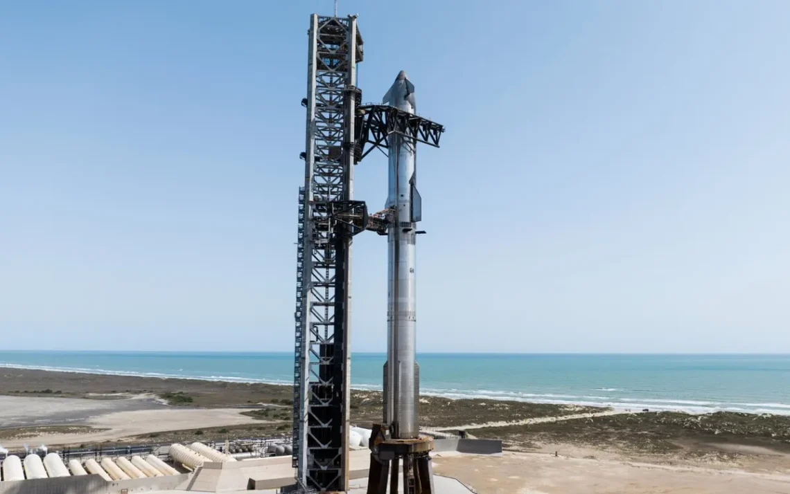 empresa aeroespacial, empresa de Musk;