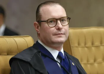 deslealdade, fraude, dolo;