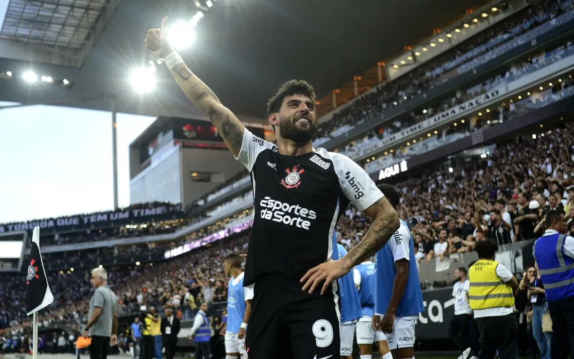 jogador, camisa 9, centroavante;