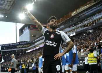 jogador, camisa 9, centroavante;