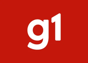 ofensiva, invasão, agressão, investida, assalto;