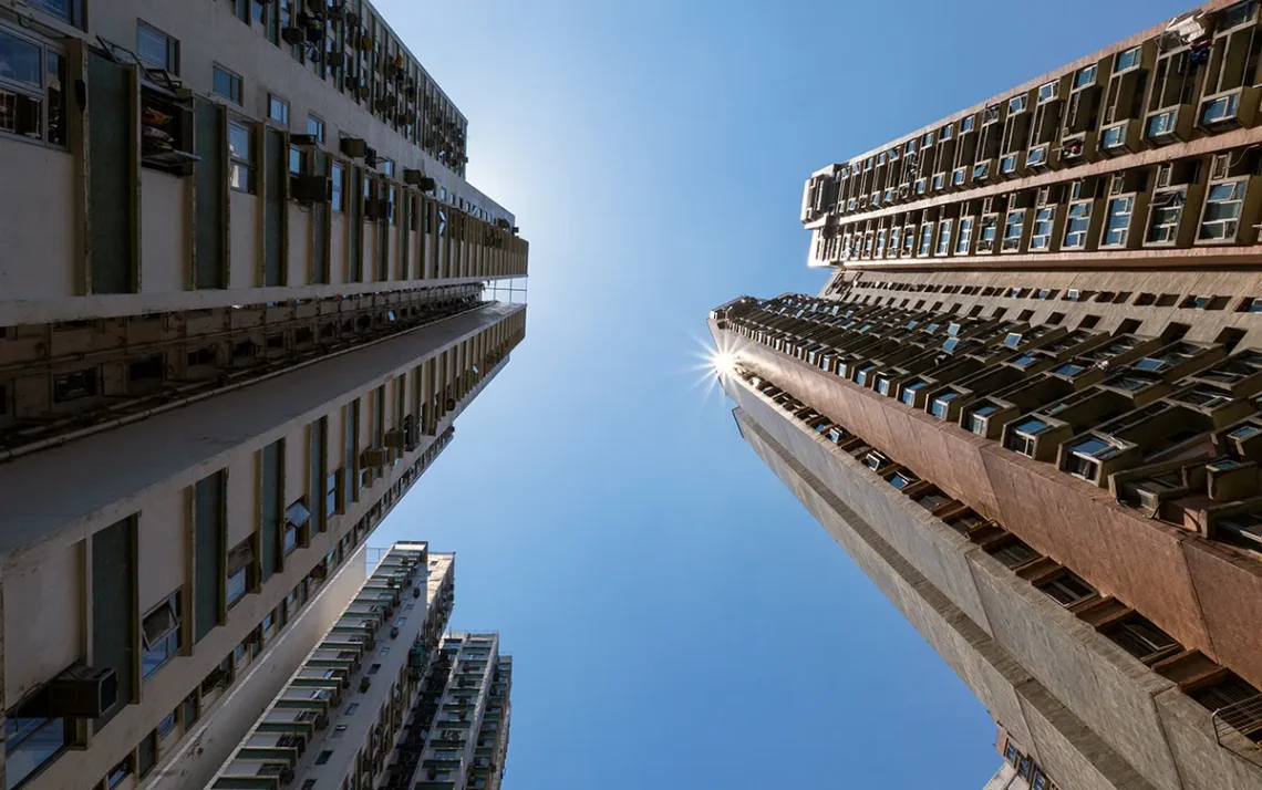 crescimento vertical, desenvolvimento imobiliário, expansão urbana';