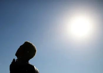 temperatura alta, verão quente, onda de calor';