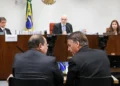 ataque, invasão, derrubada, tomada, assalto';