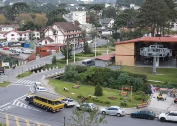 gelo, geada, neve;