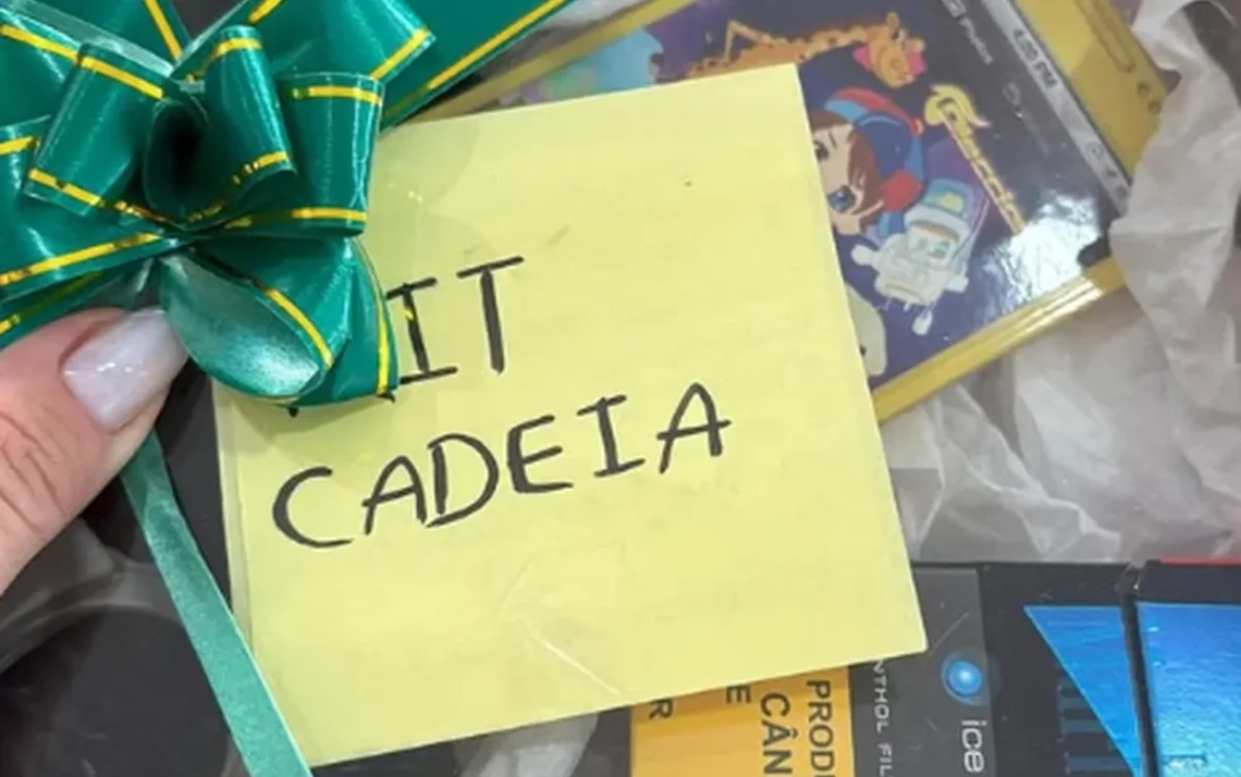 punição, sentença, julgamento, pena, castigo;