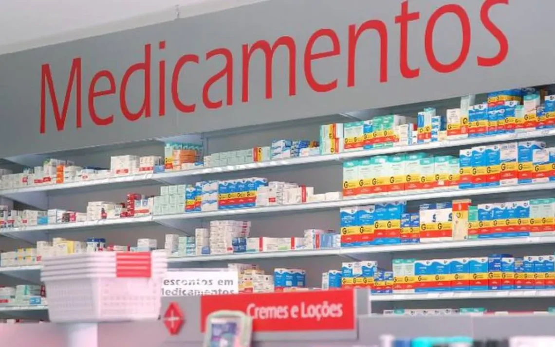 drogaria, estabelecimento de saúde, rede de farmácias, ponto de contato, hub de saúde;