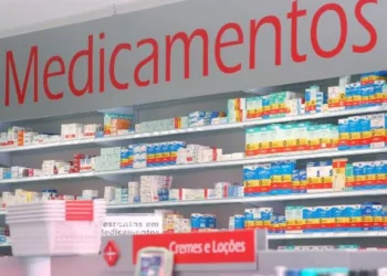 drogaria, estabelecimento de saúde, rede de farmácias, ponto de contato, hub de saúde;