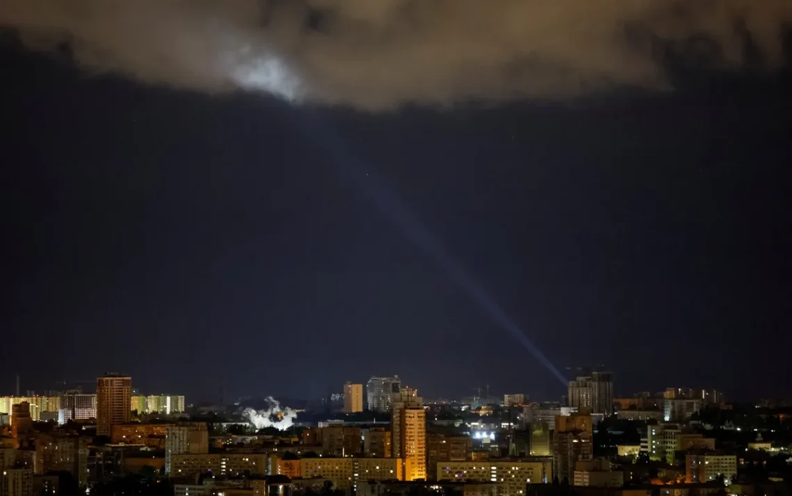 ataque, ofensiva, guerra;